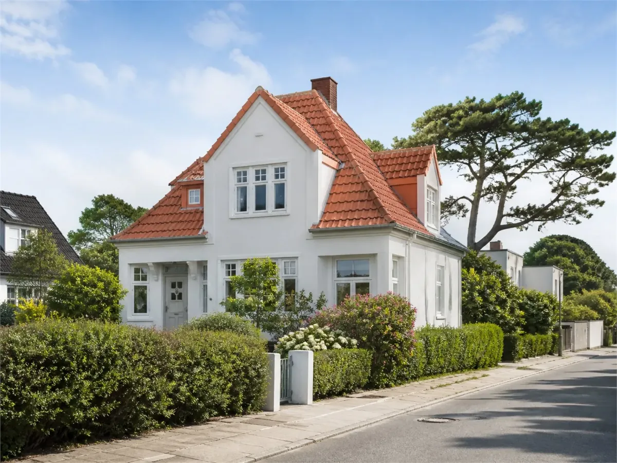 Einfamilienhaus in Wedel bei Tageslicht